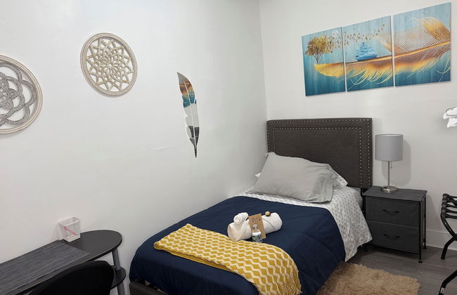 Modern Private Share Bedroom Bus stop to NYC - Foto 12