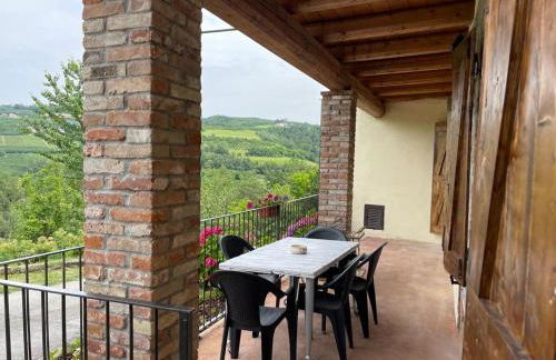 Madama Langa Country House con piscina nelle vigne - Foto 30