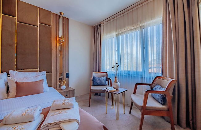 ALI KHAN HOTEL - Photo 18