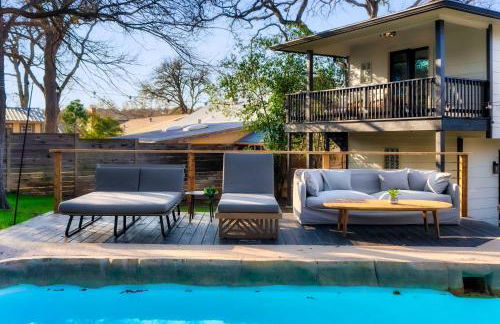 Luxury Zilker Home Pool Hot Tub and 2 Kitchens - Photo 1