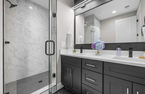 CLose to DT Speakeasy Poker City Views - Foto 35