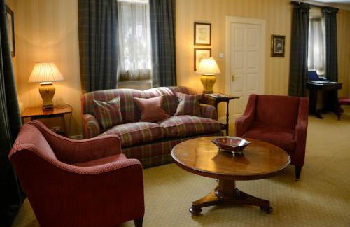 Inverlochy Castle Hotel - Photo 6