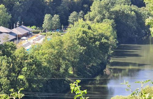 Exklusive Wohnung mit herrlicher Terrasse und Garten - Foto 17