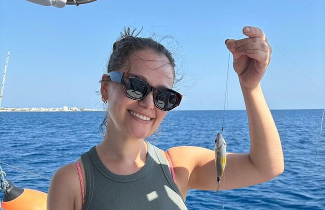 Capitán Manolis Pesca con barbacoa en el barco - Foto 47