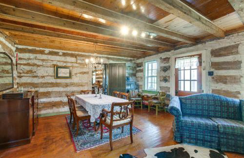 Hot Tub and Creek Views Secluded Perryville Cabin - Foto 8