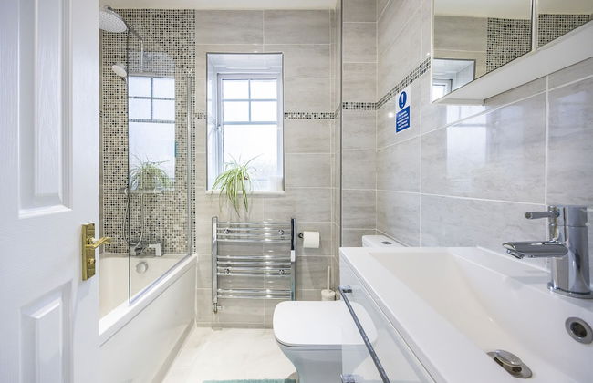 The Lake Hub - Photo 11