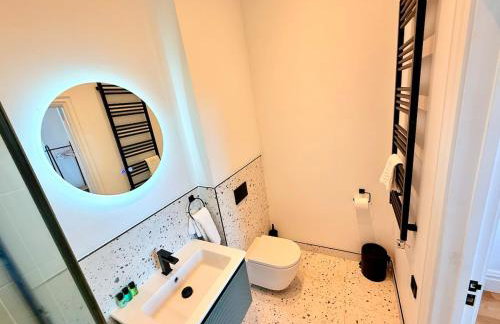 7min Central Bristol - Sleeps 7 - Free Parking - Foto 16