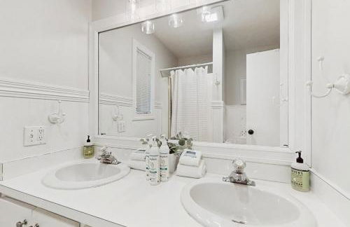 Mt McSauba A Frame Cottage - Photo 13