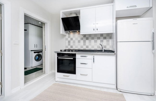 Missafir Modern Flat Near Beach in Muratpasa - Photo 3