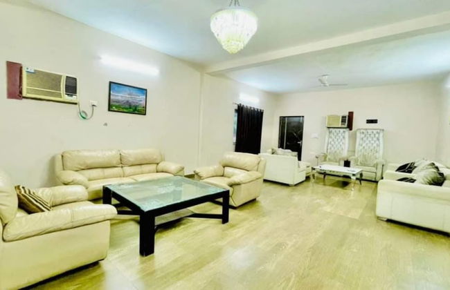 Gurugram Aravali Farmhouse - Foto 8