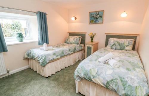 Meadowside - Photo 15