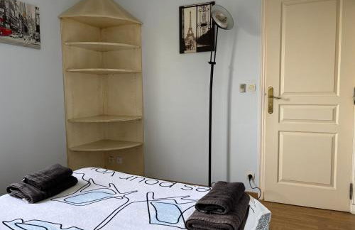 Villa des pontons Maison 5 chambres avec grand jardin clos et belle terrasse séjour spacieux lumineux à 2 kms de la plage d'Arromanches près de Bayeux, Omaha beach - table de ping pong - garage - Foto 18