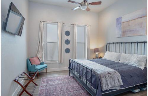 Gorgeous, Family-friendly Home Near Downtown - Foto 28