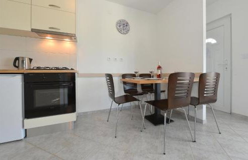 Nice Home In Rogoznica - Foto 25