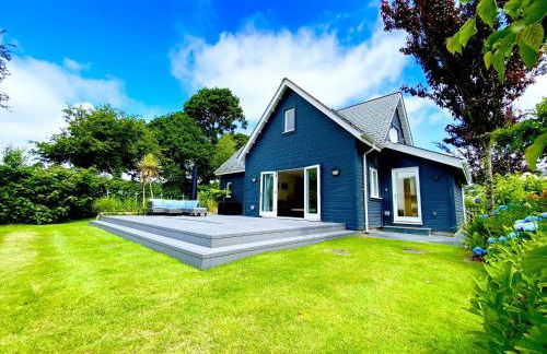 Trewhiddle Retreat V9 by Together Travel - Luxury 4-Bedroom Villa - Foto 1