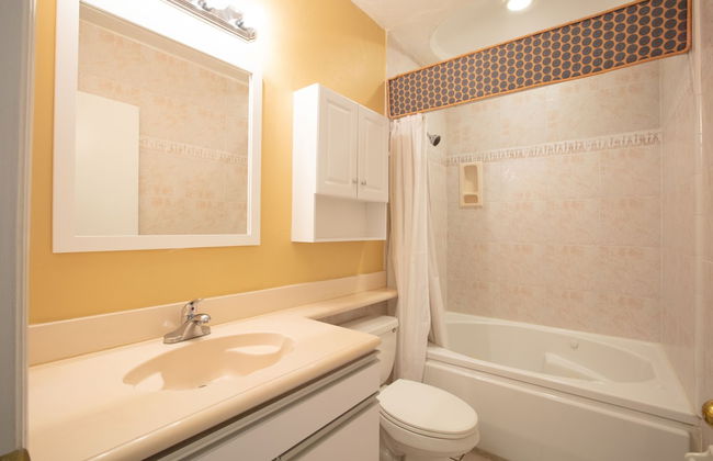 Harbour Beach Oceanfront Resort - Foto 22