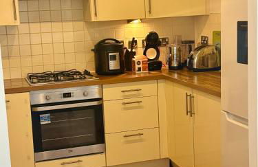 1 Bedroom Flat near Excel, O2, Canary Wharf - London - Photo 4