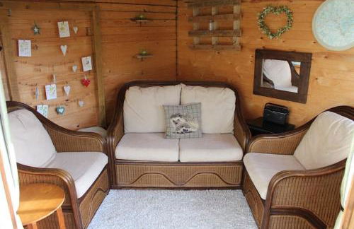 Beautiful Home in Dorset - Photo 23