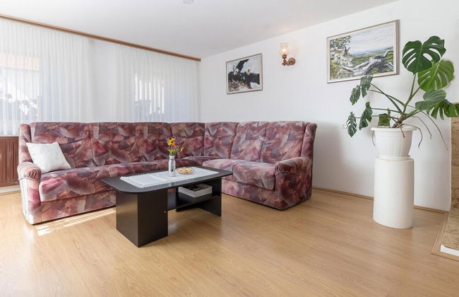 Pool House Mr ek Family Friendly - Photo 2