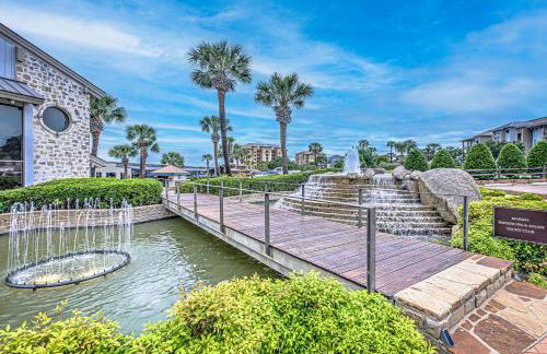 Chic 3BDR for 6 with Pool & Hot Tub Overlooks Marina - Foto 42