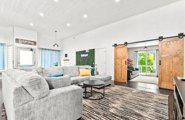 The Waterfront - Waterslide Game Room Sleeps 26 - Foto 9