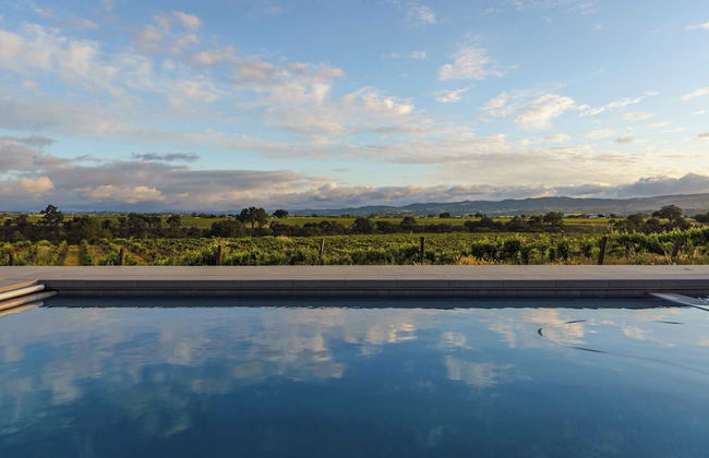 Wellsona Vineyard Retreat + Pool, Hot Tub, Views Main Home + Guest Home - Foto 1