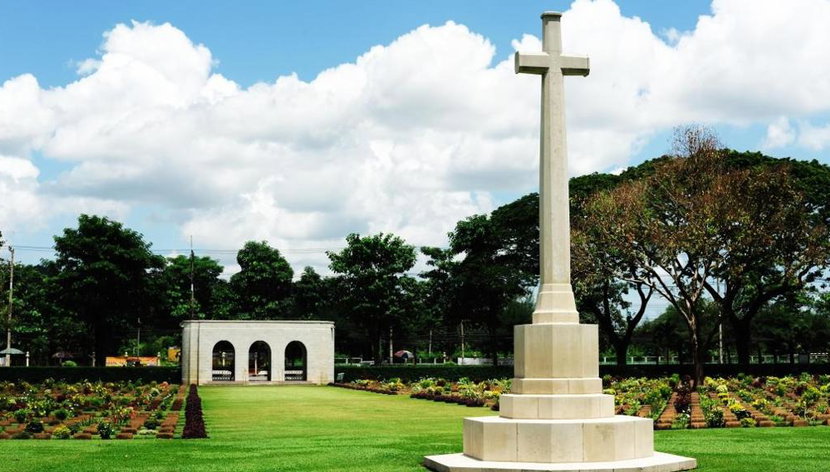 Full Day Trip to Kanchanaburi with Erawan Waterfalls - Foto 2