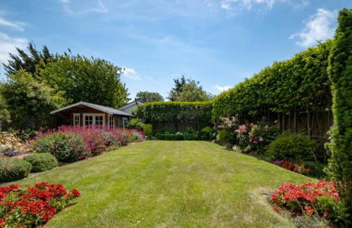 Stunning 5-bed 3-bath house close to the sea! - Foto 50