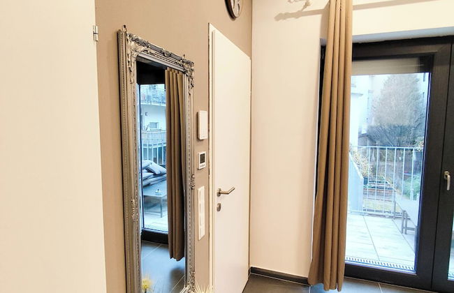 Cozy Apartment with Free Parking - Foto 11