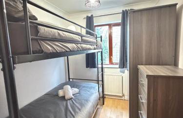 Stylish 3BR Cambridge Bungalow, Near Science Park - Foto 7