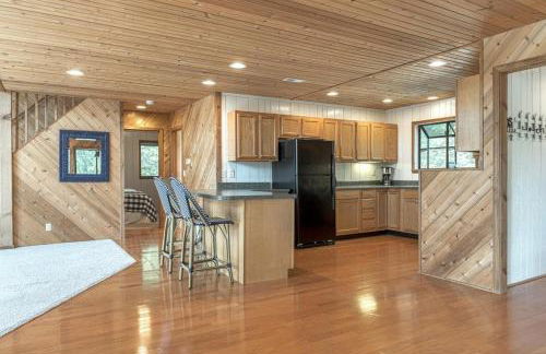 Linden Lakefront Retreat with Kayaks - Foto 11