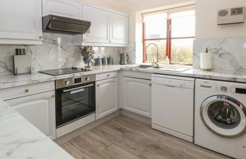 Seaview Cottage - Photo 7