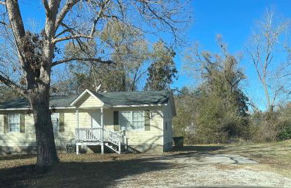 3 Bed 2 Bath House, Quiet & downtown Smart TVs in all rooms, Whole house to yourself - Foto 19