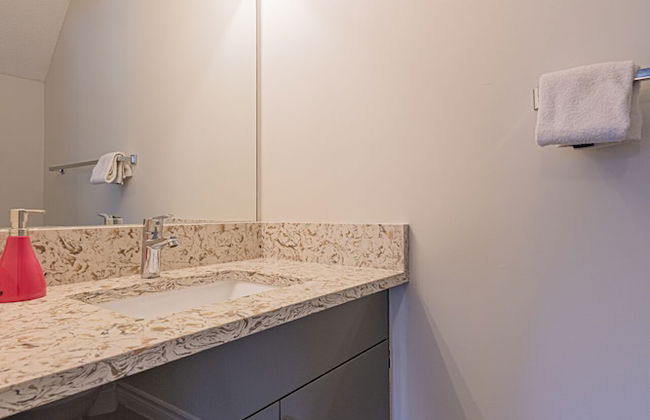 Banff Boundary Lodge-Mountain View Condo - Photo 31