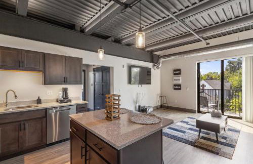 NEW 1BR Luxury Condo Private Balcony 303 - Foto 6