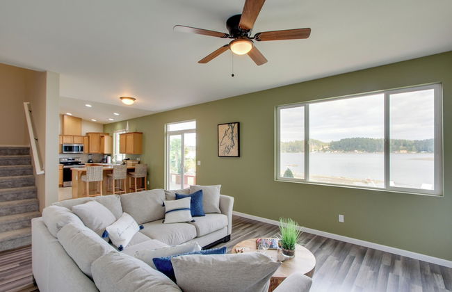 Waterfront Allyn Home with Fire Pit and 2 Kayaks! - Foto 15