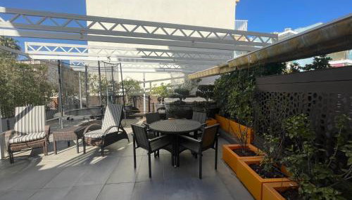 Family apartment with large terrace - Photo 2