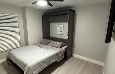 Florida house, 4br 2bt with private pool oasis - Photo 20