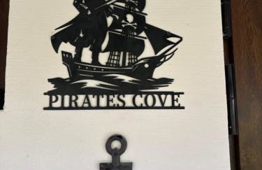 Pirate's Cove - Photo 7