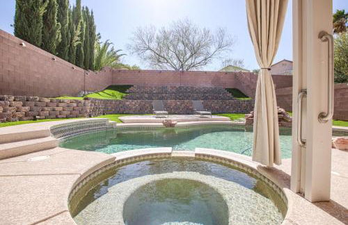 Desert Escape with Pool Oasis Near Golfing and Vegas! - Foto 23