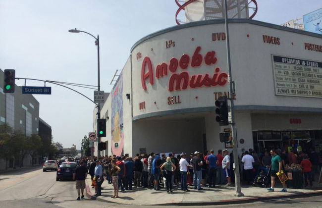 Gorgeous Studio in Beverly Boulevard! Sleeps 4! - Photo 26