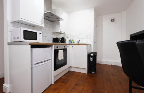 New Lodge Studios with Full Kitchen and Parking - Foto 50