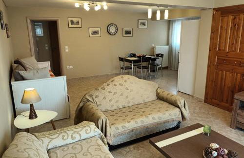 LIVIERATOS APARTMENTS - Photo 18