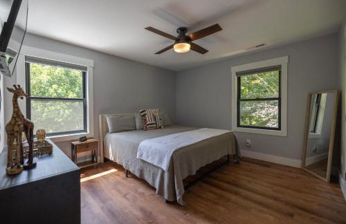 Mid-century Modern Impeccable Remodel with Hot Tub - Foto 15