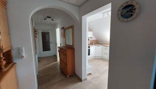 Große, helle Wohnung mit sonnigem Balkon - Photo 3