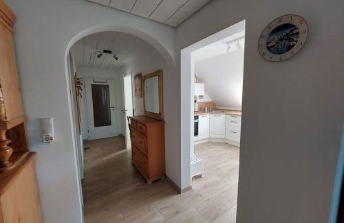 Große, helle Wohnung mit sonnigem Balkon - Photo 3