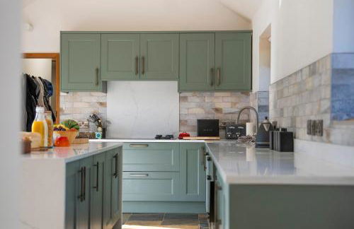 The Church Barn - Photo 2