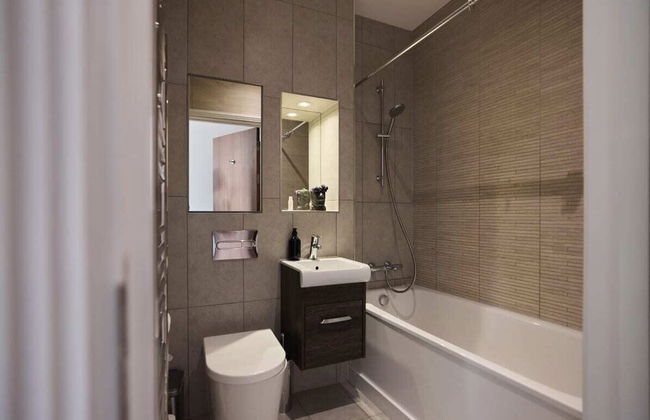 The Harlesden Place - Modern 3bdr Flat With Balcony - Foto 17