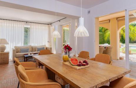 Charming Andalusian-Style Beach Villa - Foto 7