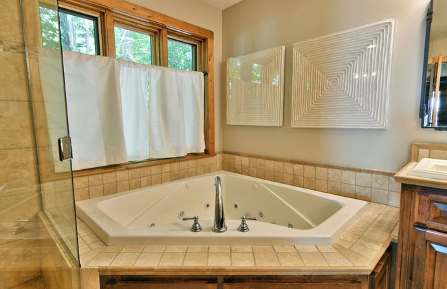 Lumberjack Lodge - Photo 34